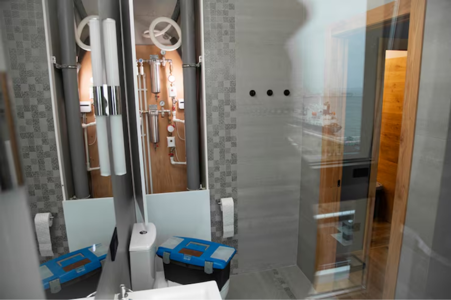 Why Are Frameless Shower Doors Considered a Modern Bathroom Upgrade?