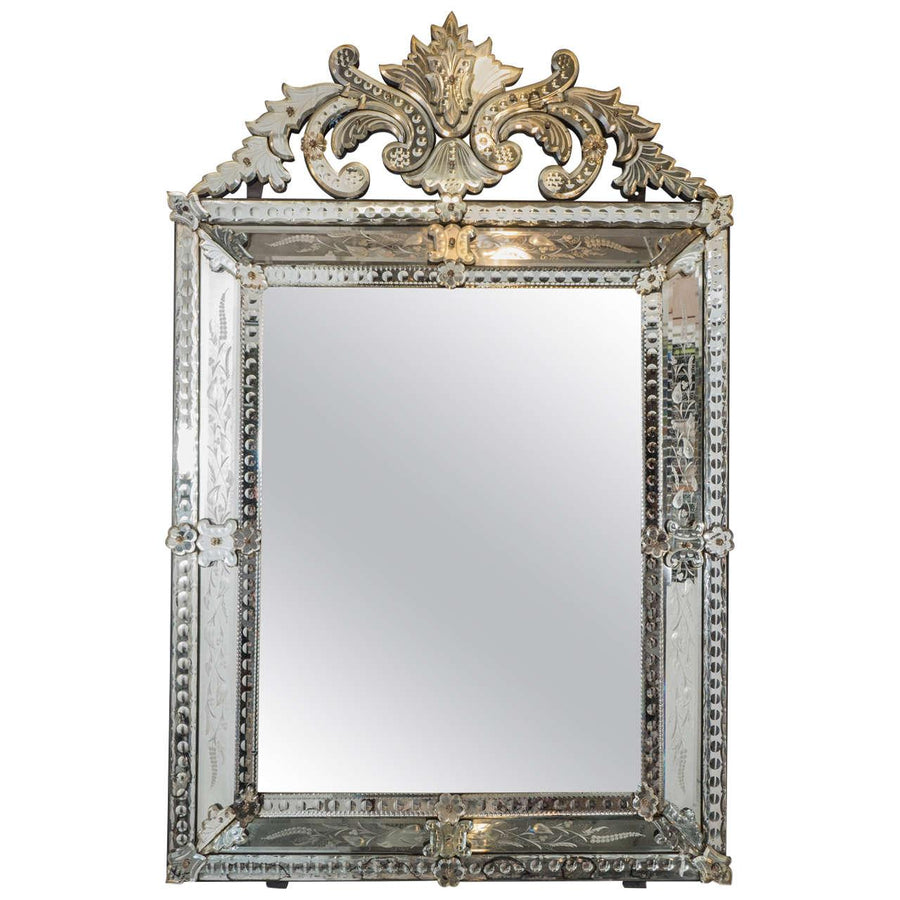 Why Choose Custom Beveled Mirrors? 