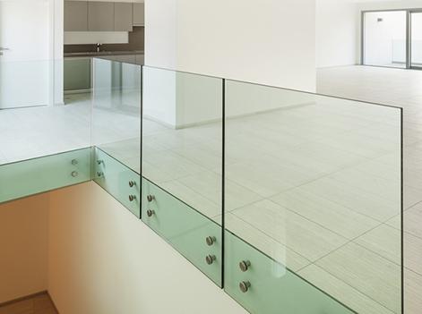 Custom Low-Iron Glass for Crystal-Clear Results 
